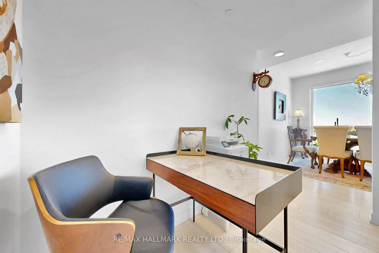 8 Beverley Glen Boulevard 1101 photo 3