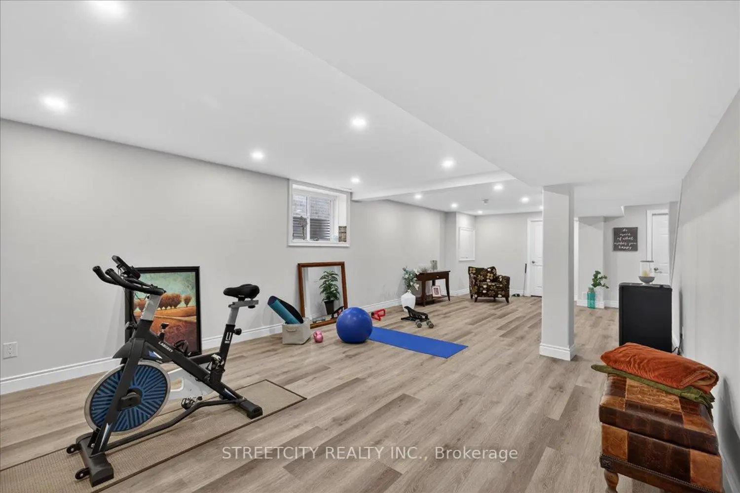Additional image 10 of 717 Jackpine Way