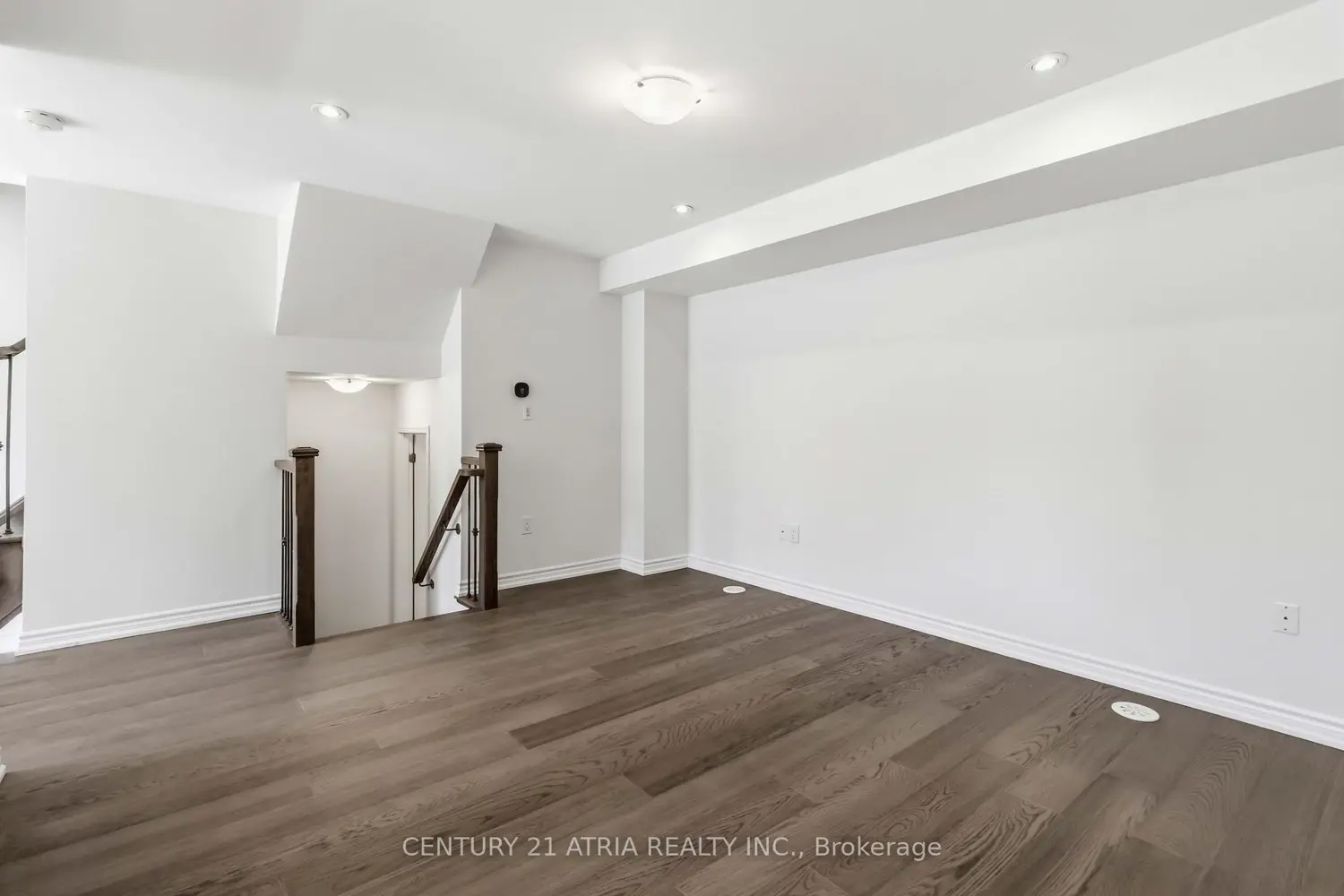 60 Casely Avenue photo 4