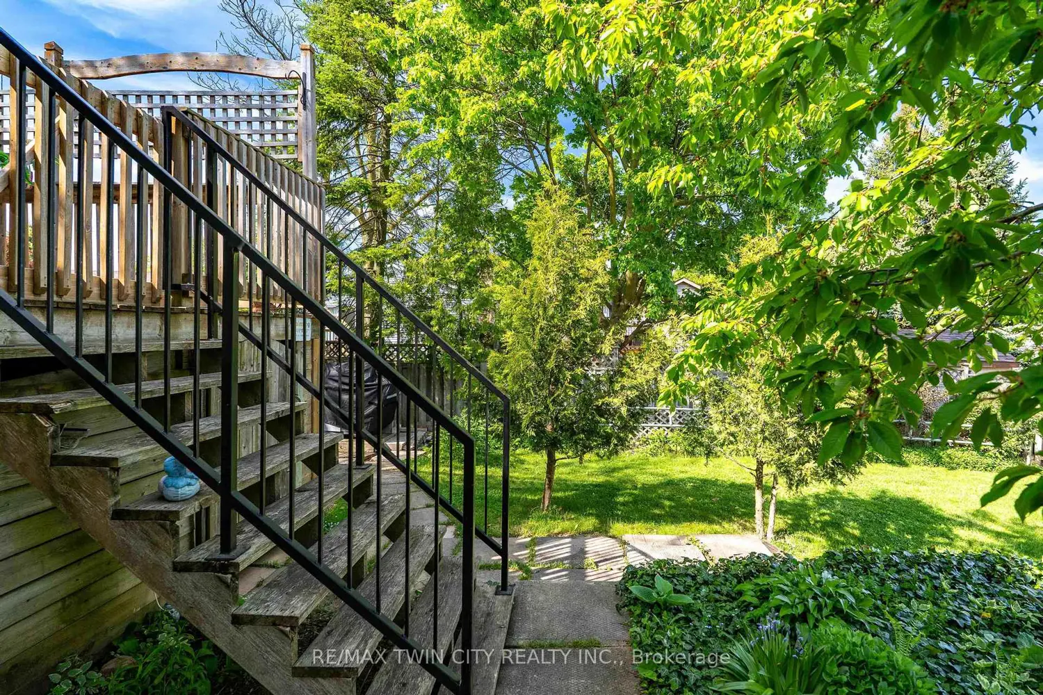 Additional image 17 of 171 Herron Place