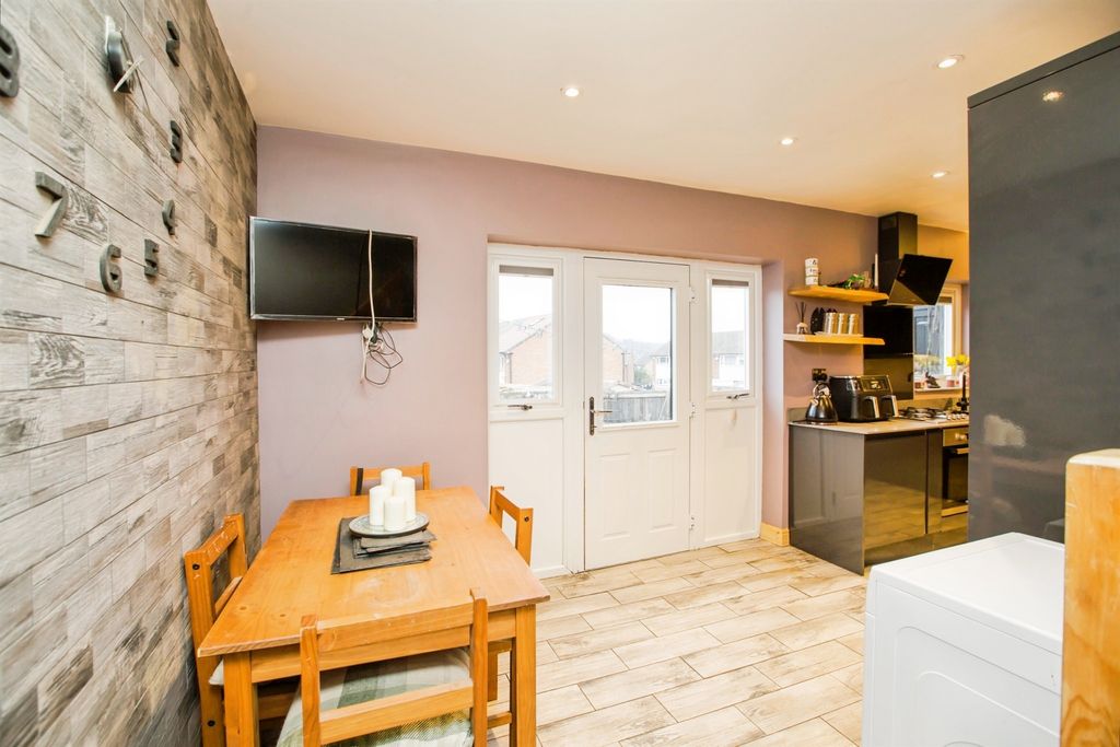 Additional image 9 of 3 bed semi-detached house for saleAlexandra Crescent, Elland HX5