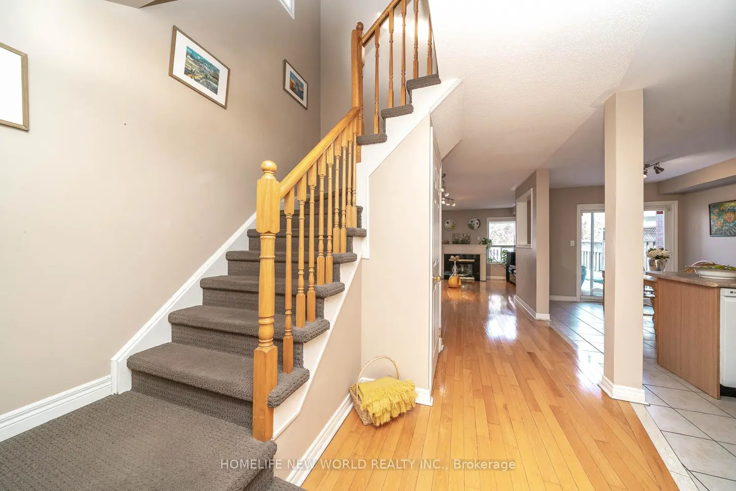26 Cape Breton Court photo 3