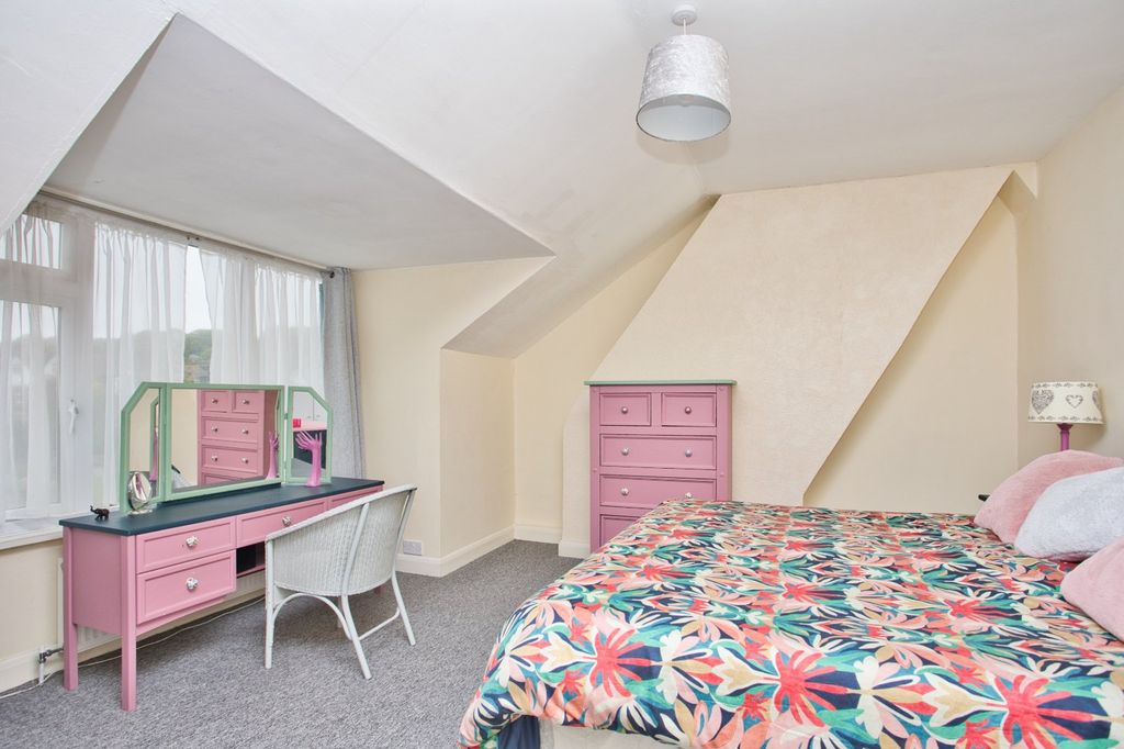 Additional image 8 of 4 bed maisonette for saleGodwyne Road, Dover CT16