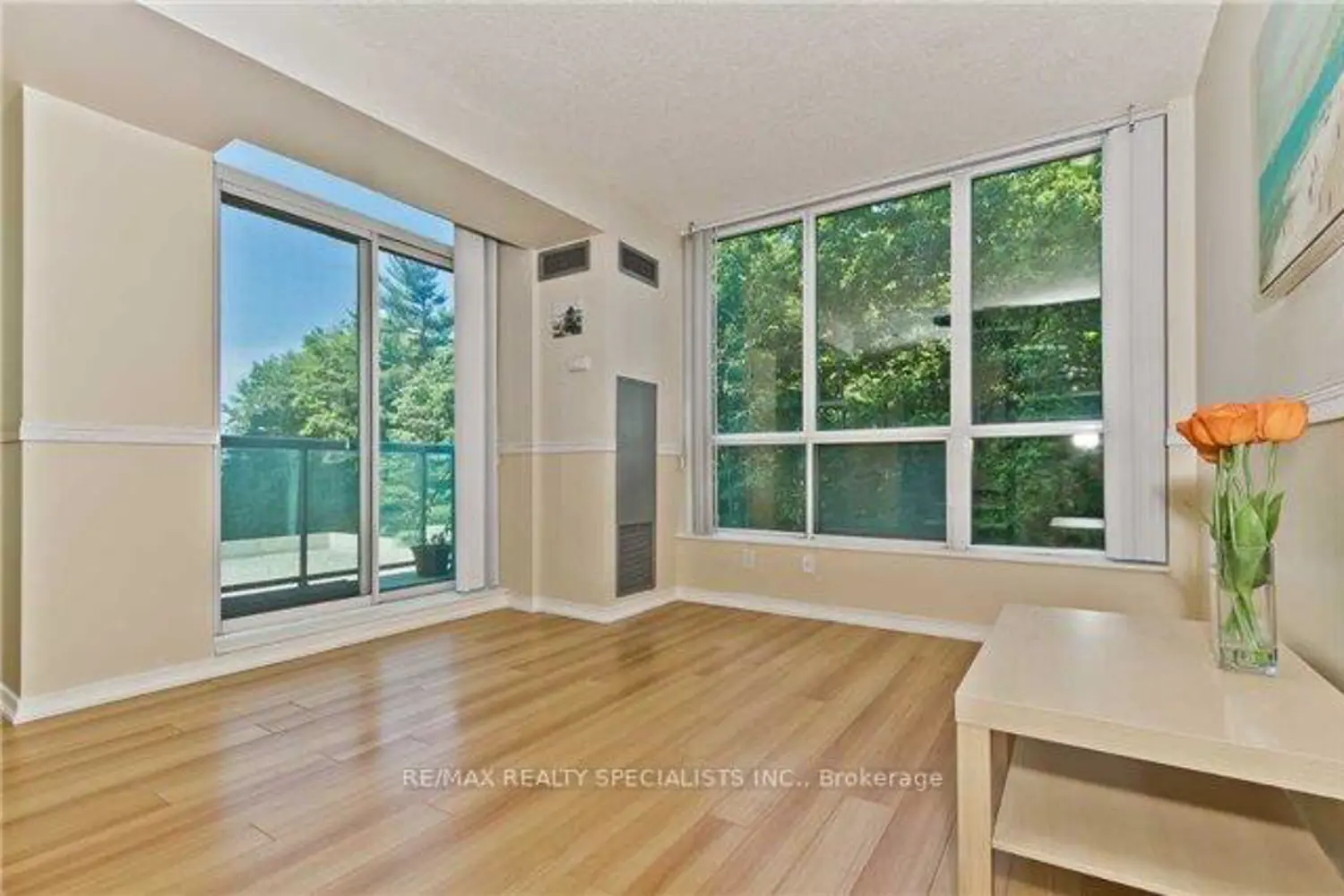 Additional image 11 of 2565 Erin Centre Boulevard 411