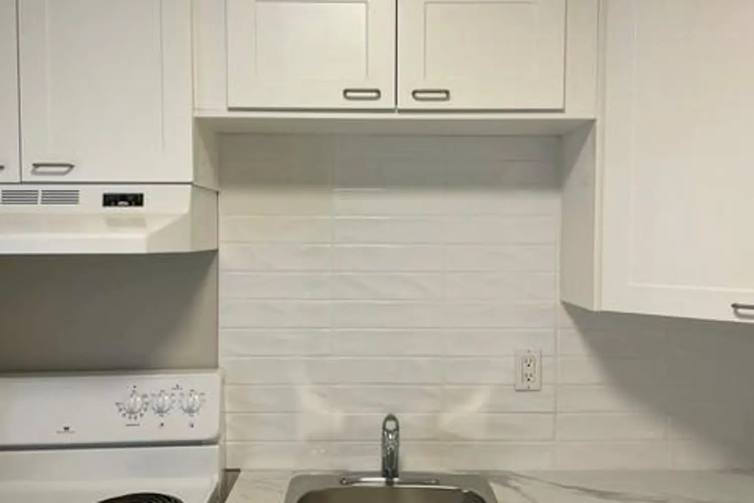 Additional image 10 of 563 Mornington Avenue 1103