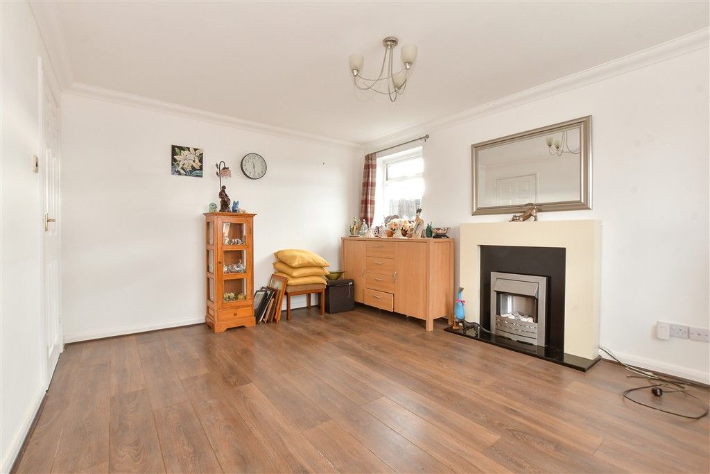 2 bed detached bungalow for saleMaresfield Road, East Cowes, Isle Of Wight PO32