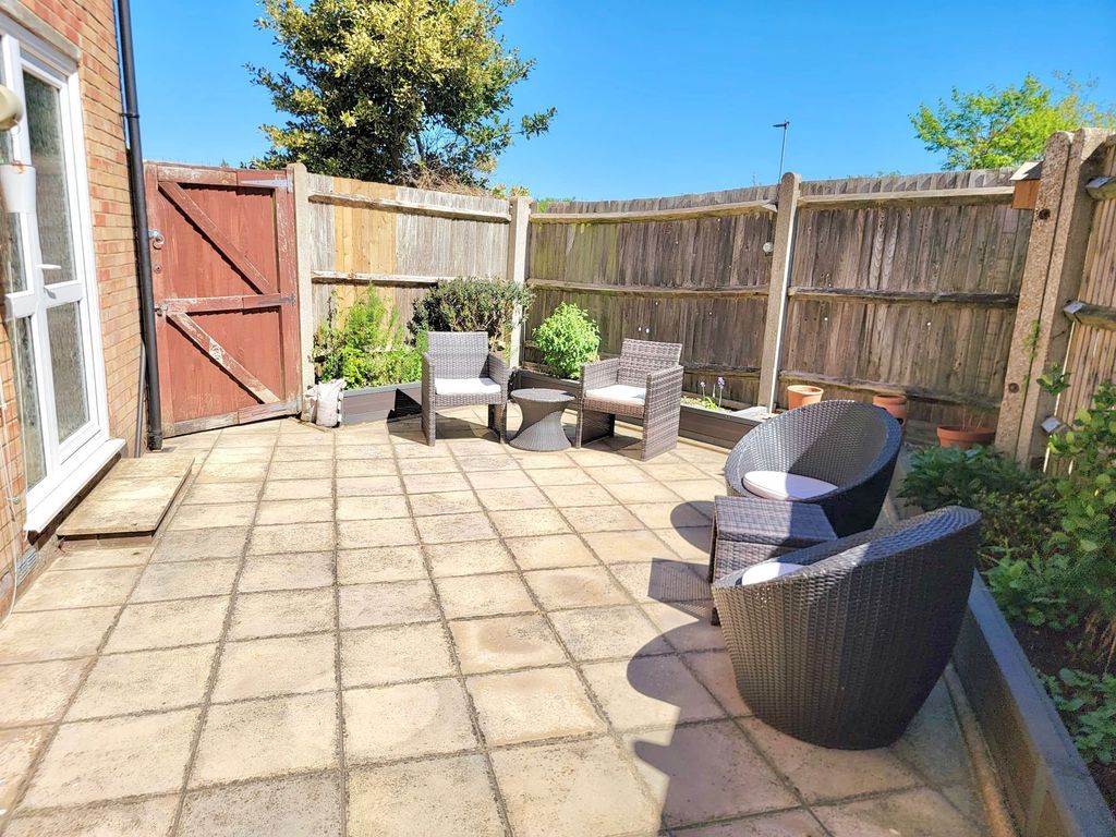 Additional image 25 of 6 bed detached house for saleLowther Road, Dunstable LU6