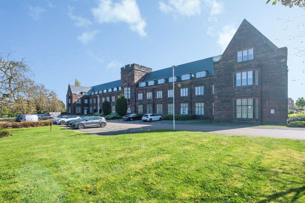 3 bed penthouse for saleMallows Grove, Dudley DY1