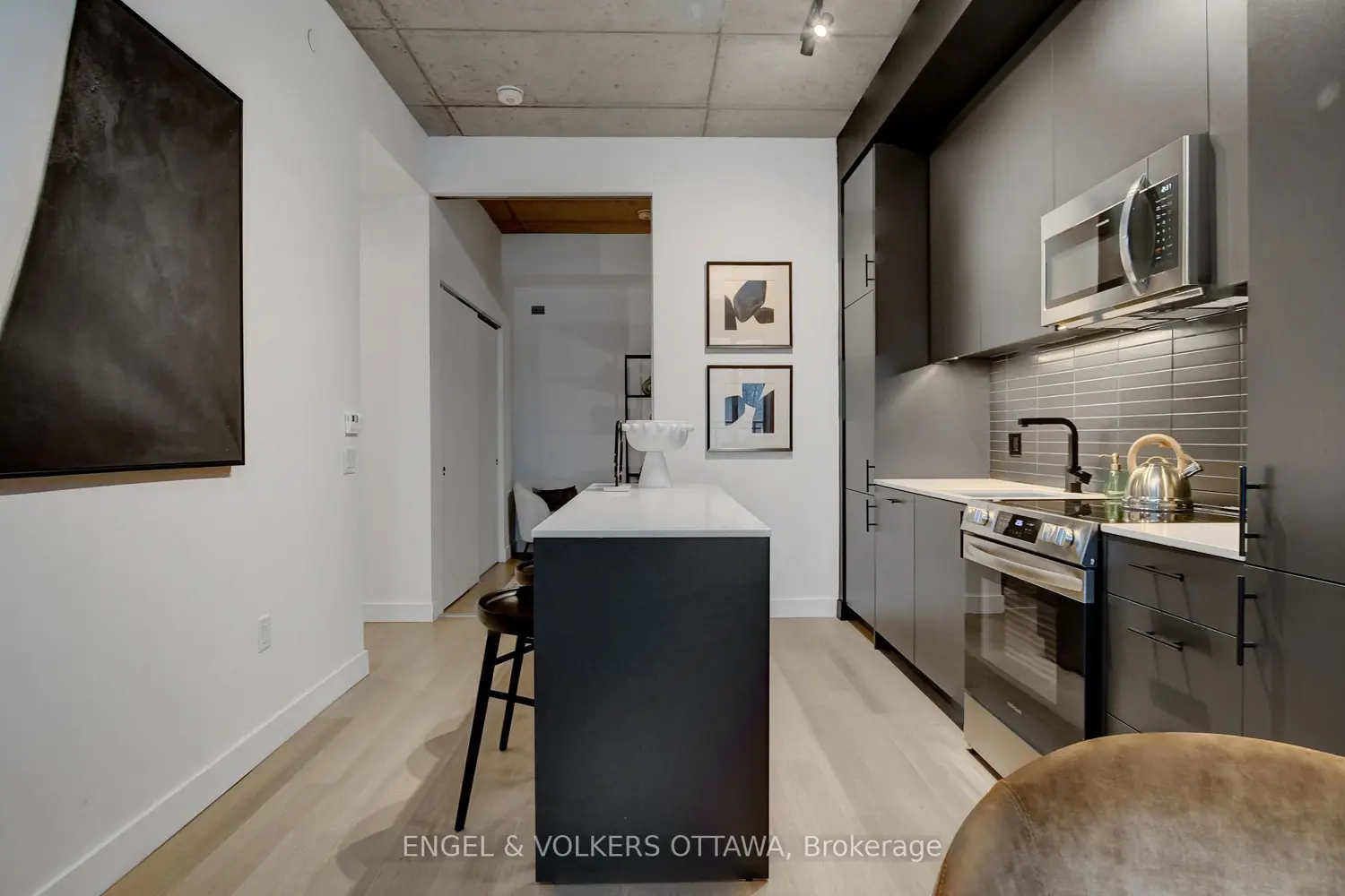 Additional image 6 of 10 James Street 405
