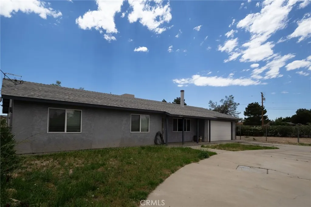 18845 Madrone St, Hesperia, CA 92345 photo 4