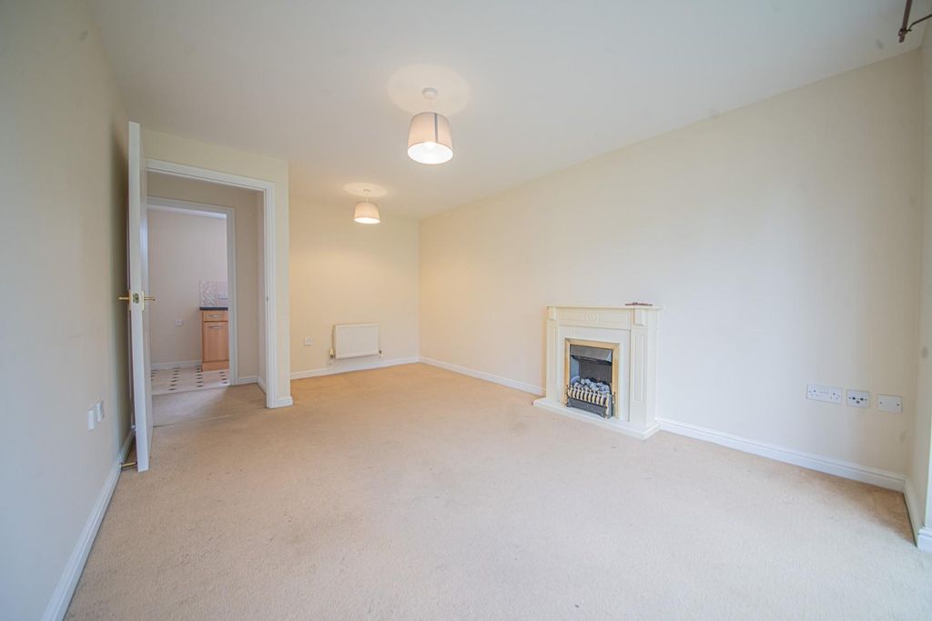 Additional image 7 of 2 bed flat for saleBenny Hill Close, Eastleigh SO50
