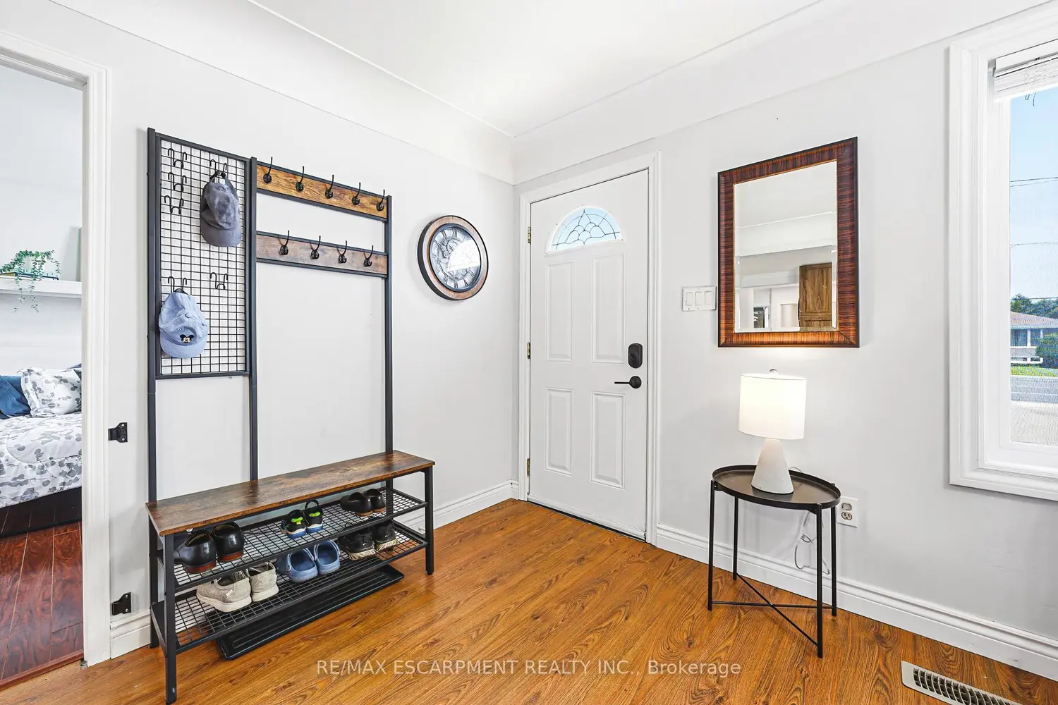 546 Mohawk Road photo 3