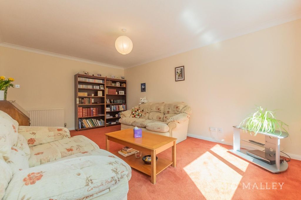 Additional image 10 of 2 bed bungalow for saleHillview Place, Dollar FK14