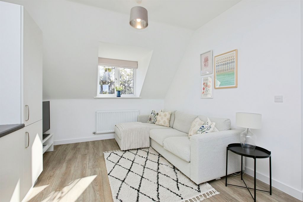 2 bed flat for saleNathaniel Drive, Derby DE22 photo 4