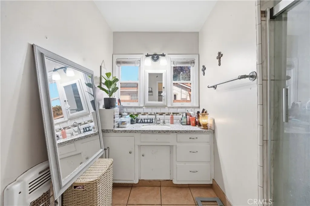 Additional image 18 of 354 W Morton Ave, Porterville, CA 93257