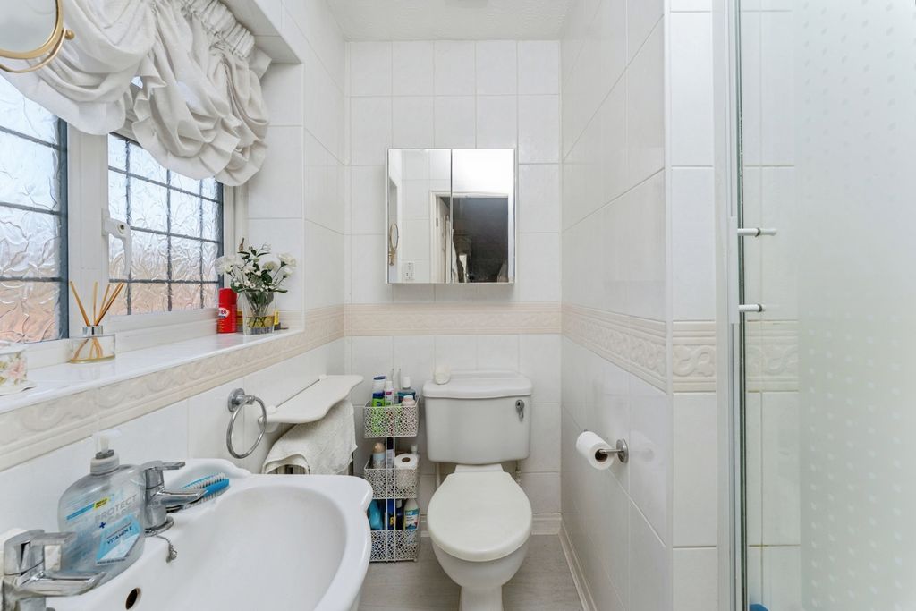 Additional image 30 of 4 bed detached house for saleManor Park Drive, Great Sutton, Ellesmere Port, Cheshire CH66