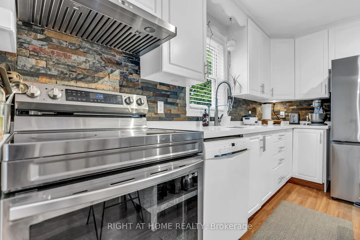 Additional image 9 of 217 Giles Street