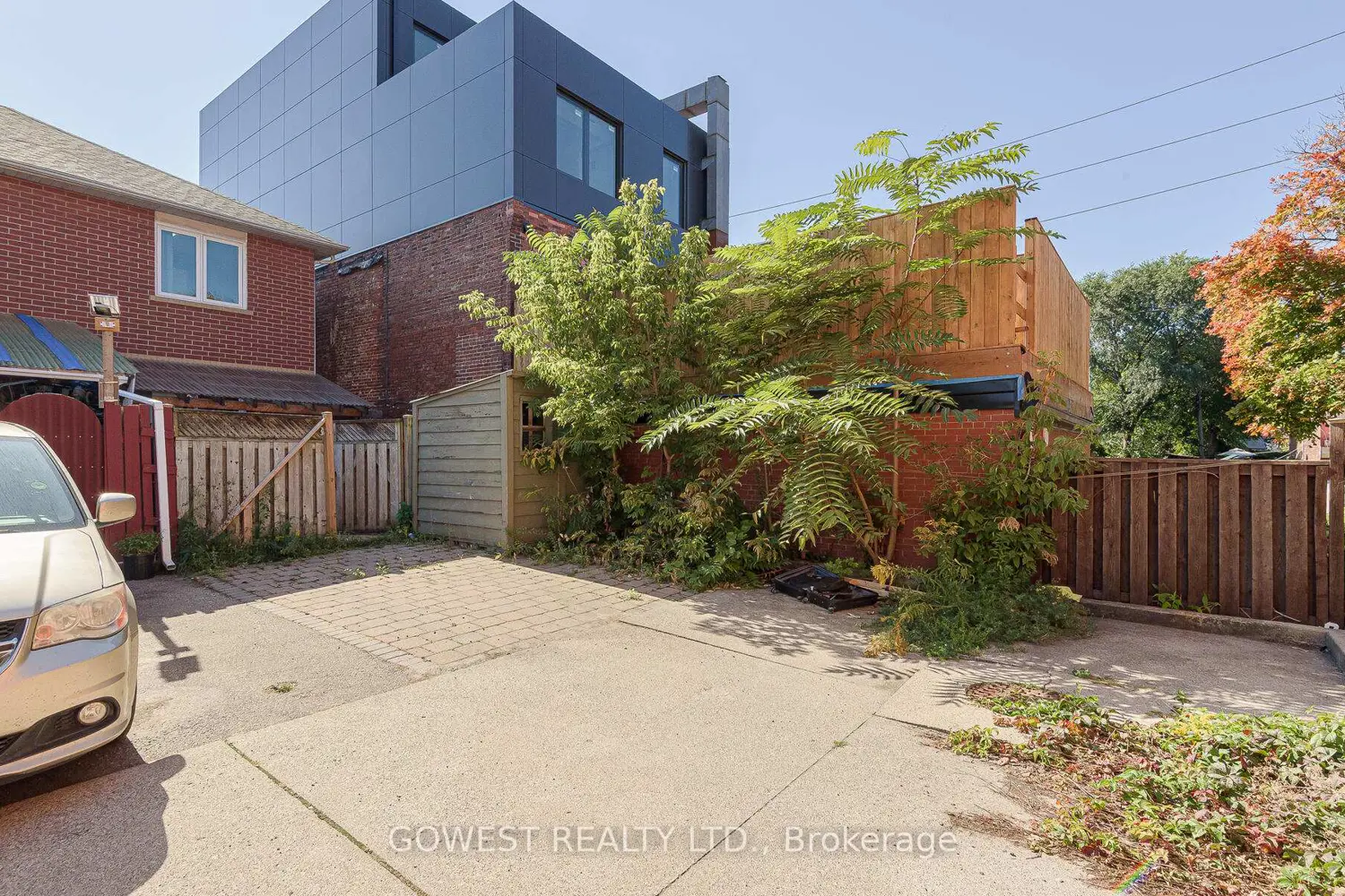 Additional image 19 of 1538 Dupont Street B