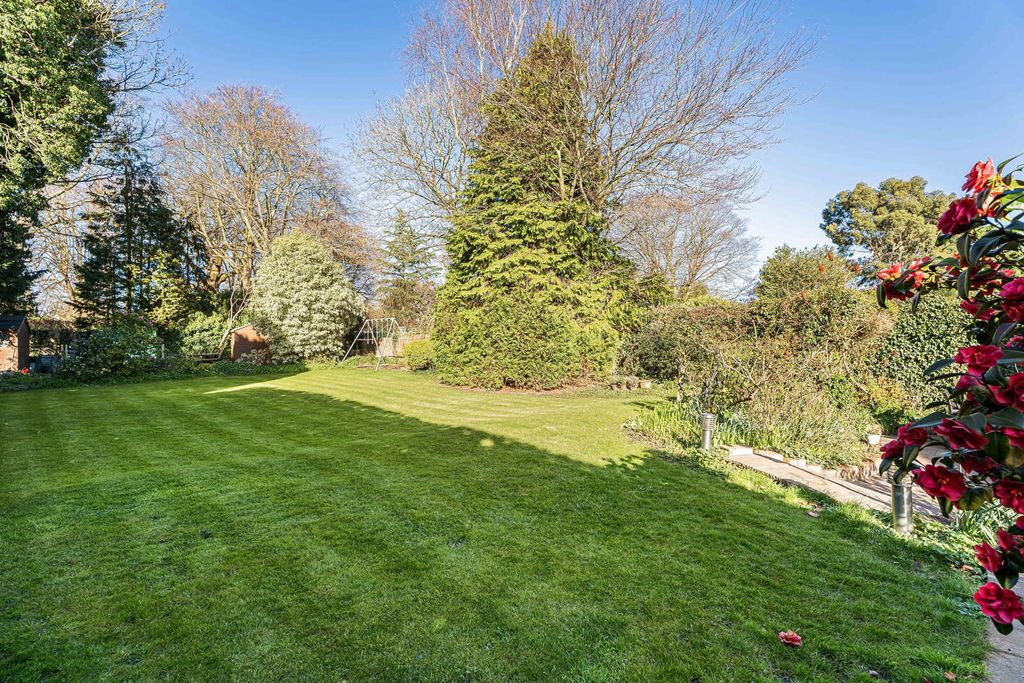 Additional image 38 of 5 bed detached house for saleTite Hill, Englefield Green, Egham, Surrey TW20