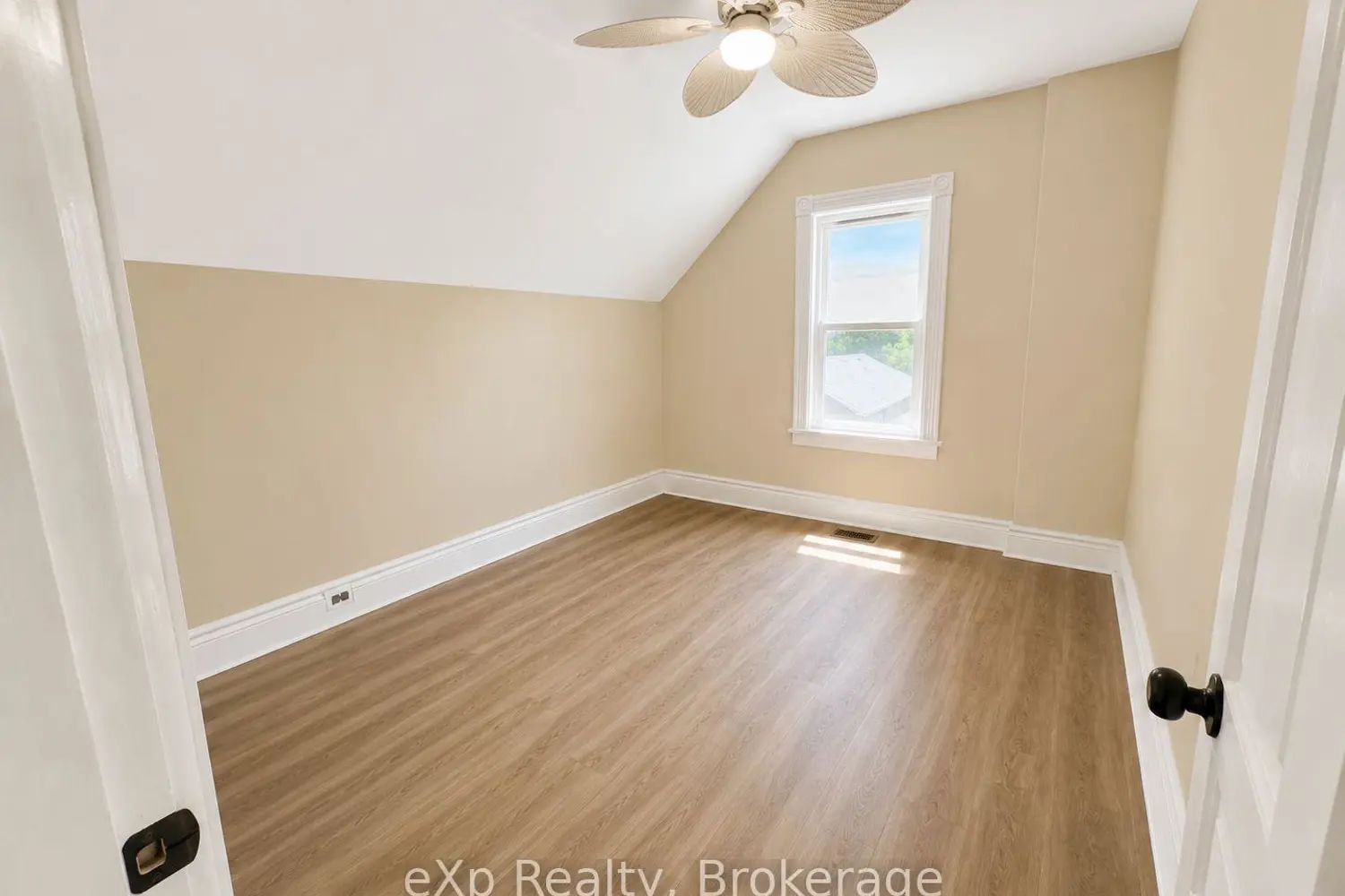 Additional image 10 of 595 9Th Street
