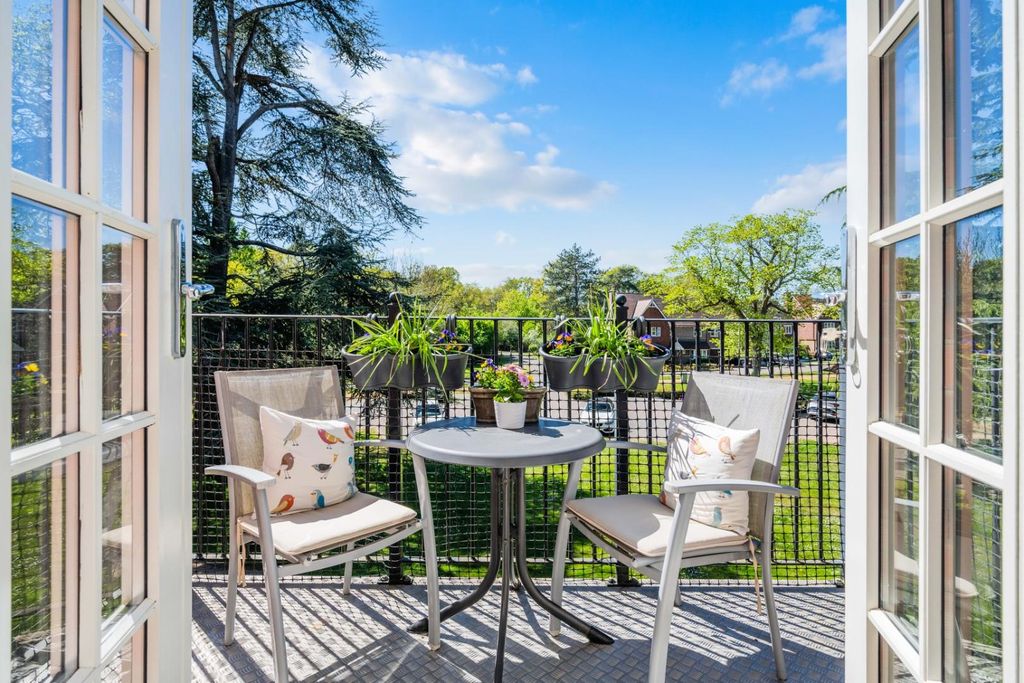 Additional image 4 of 2 bed flat for saleGlanville Way, Epsom KT19