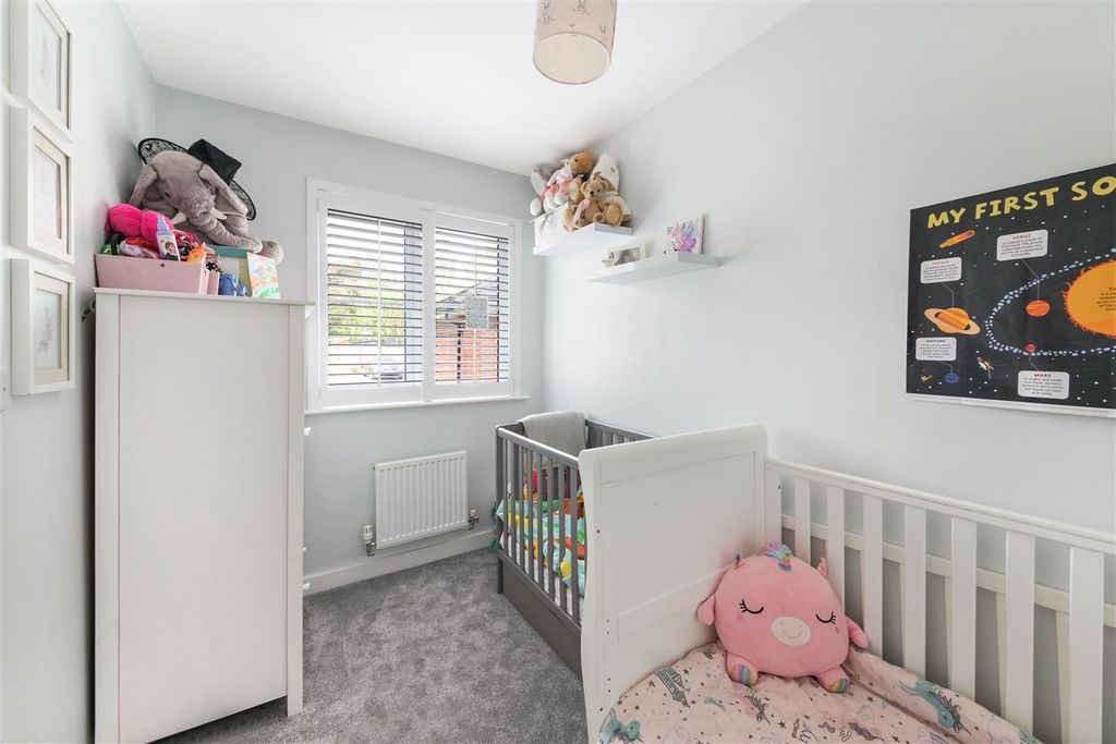 Additional image 12 of 2 bed flat for saleWinter Close, Epsom KT17