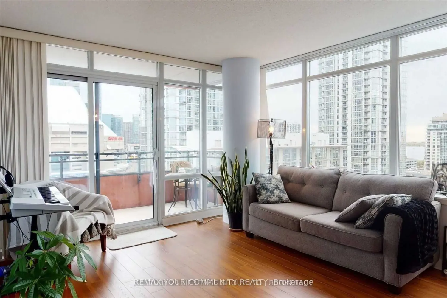 Additional image 7 of 4K Spadina Avenue 919