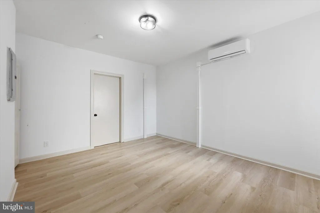 907 Belmont Avenue, Philadelphia, PA 19104