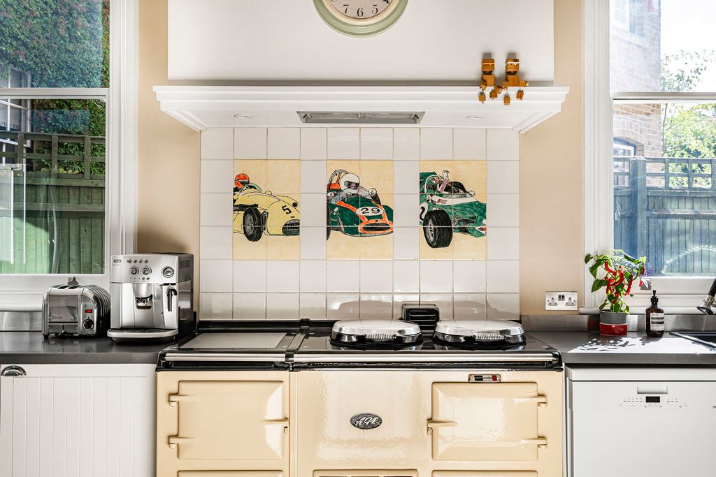 Additional image 26 of 5 bed semi-detached house for saleBarley Mow Road, Englefield Green, Egham, Surrey TW20