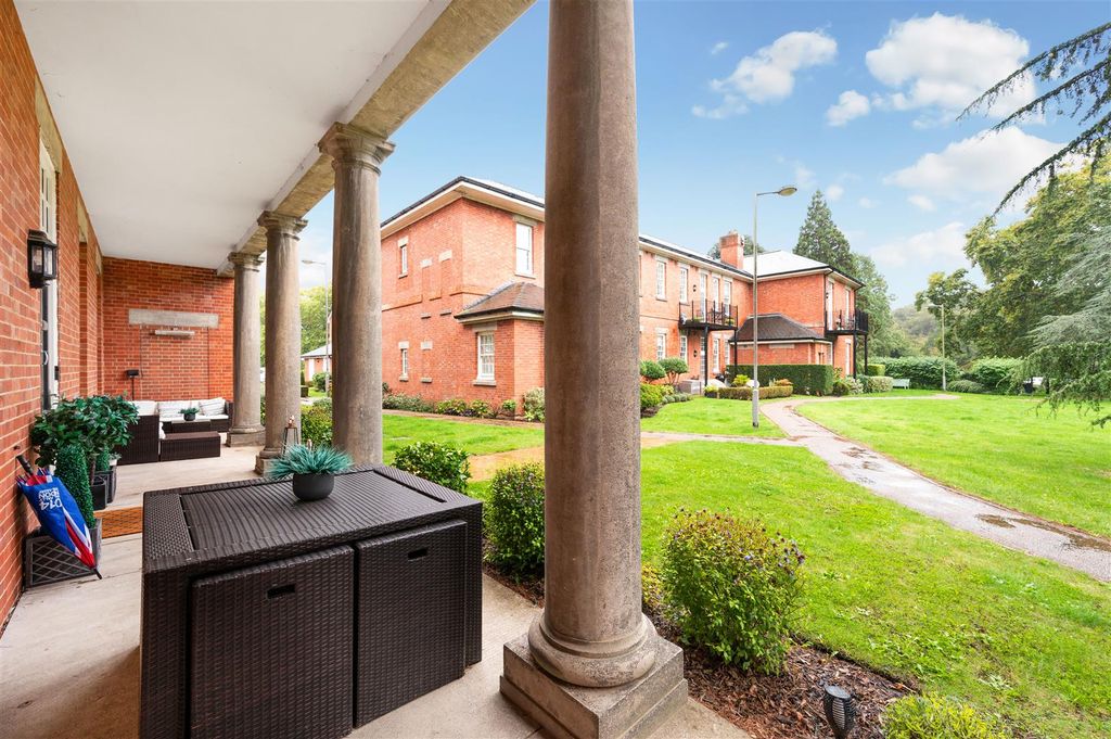 Additional image 11 of 2 bed flat for saleFrinton Court, Glanville Way, Epsom KT19