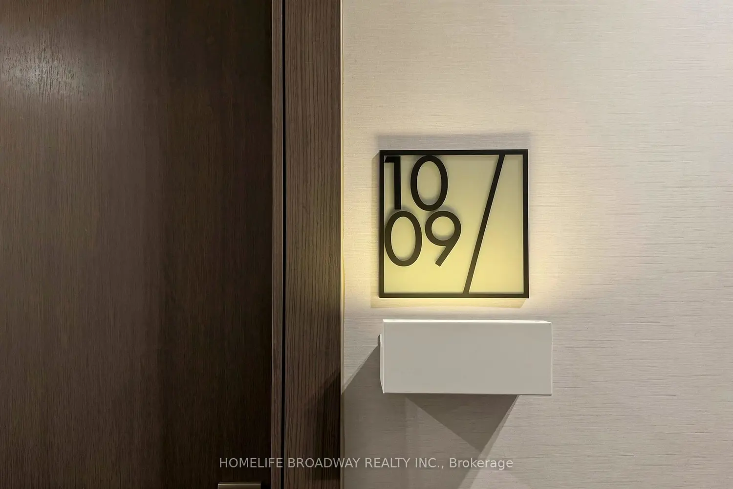 52 Forest Manor 1009
