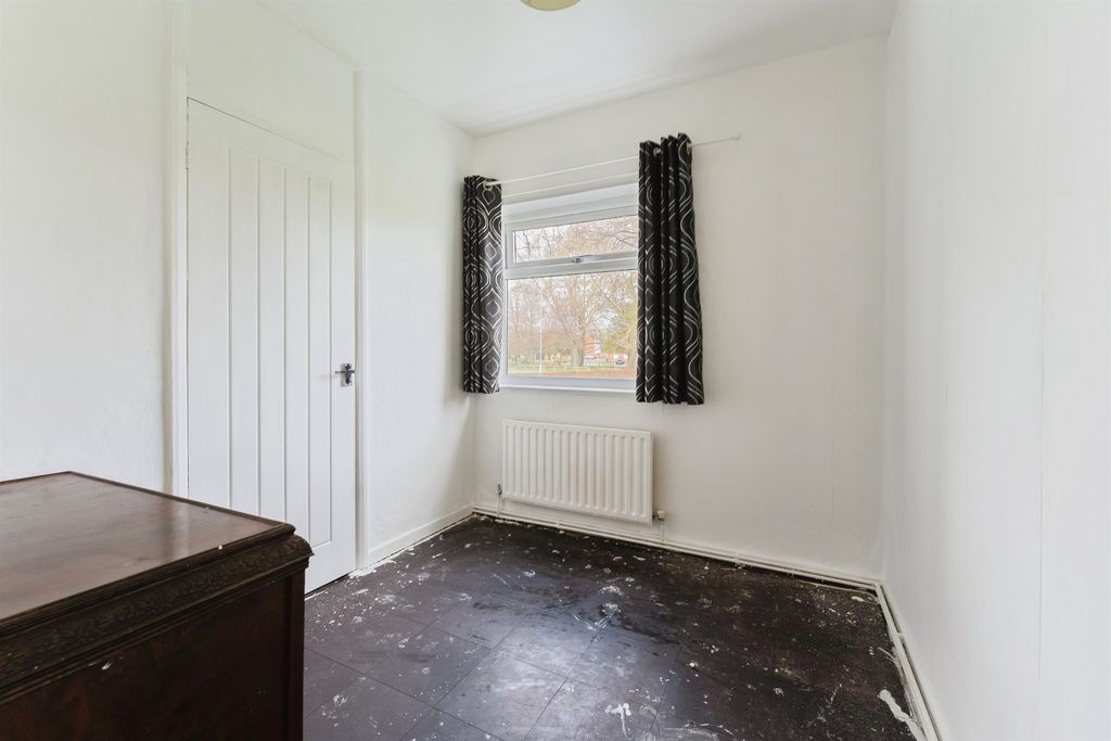 Additional image 13 of 3 bed flat for saleBamburgh Court, Ellesmere Port CH65
