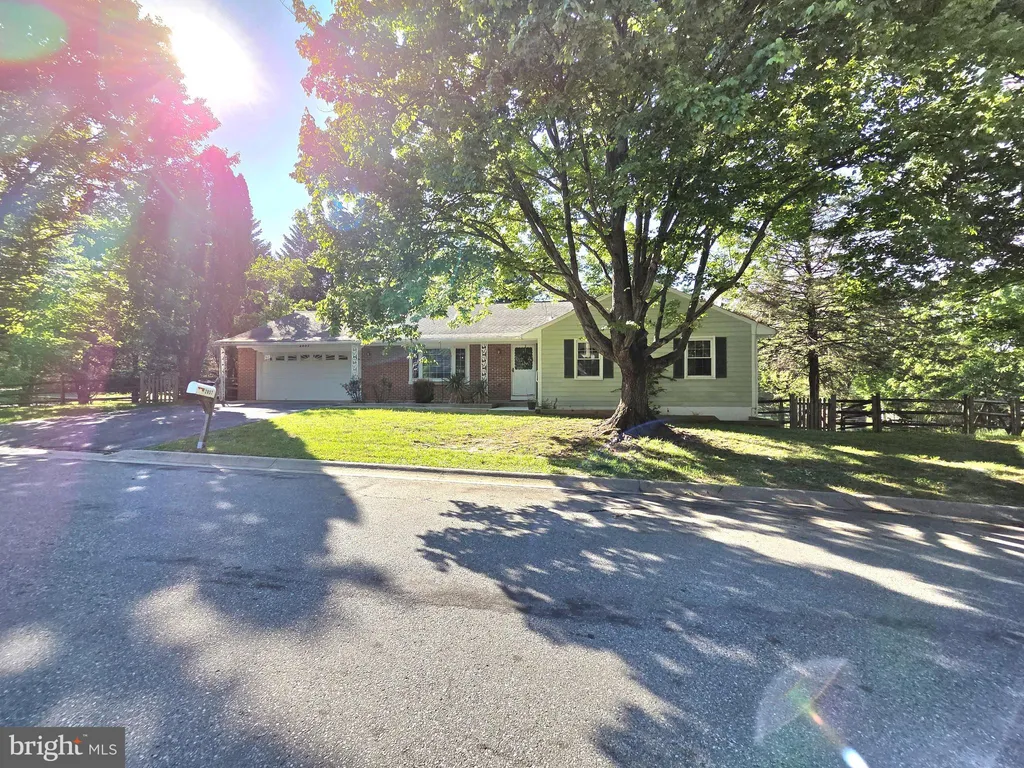 2857 Cairncross Terrace, Silver Spring, MD 20906 photo 3