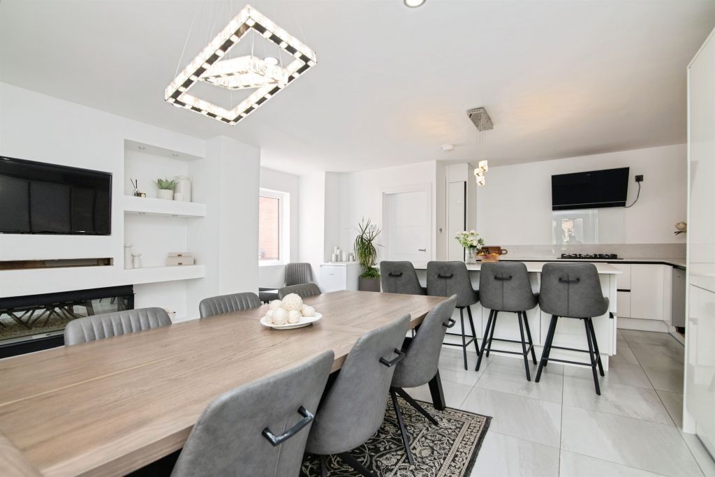 Additional image 5 of 6 bed semi-detached house for saleSledmore Road, Dudley DY2
