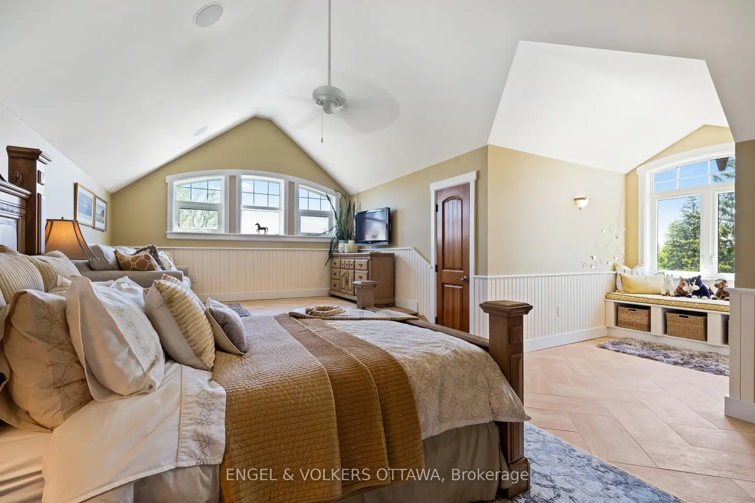 2659 River Road photo 5