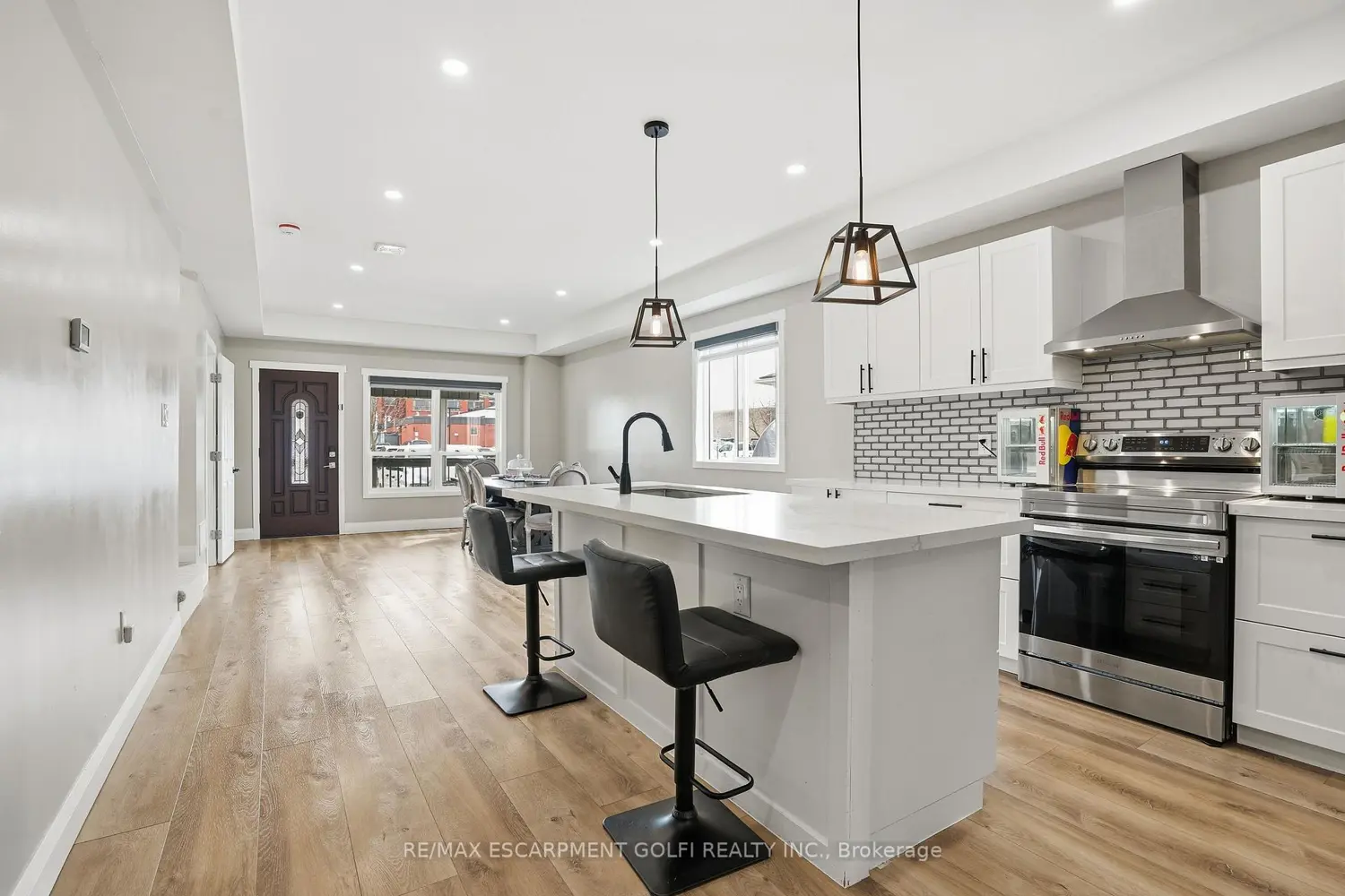 Additional image 7 of 5773 Leonard Avenue