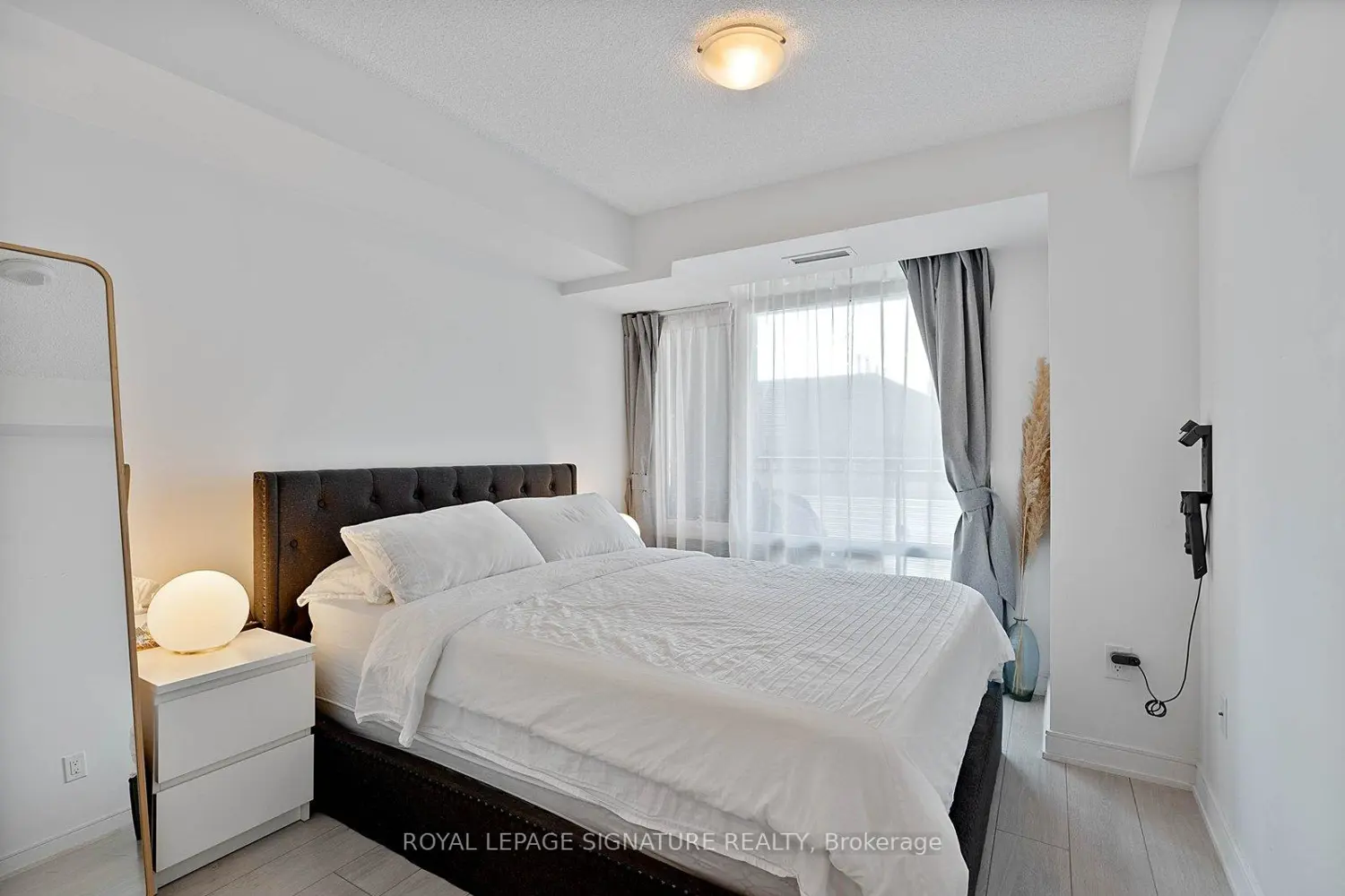 Additional image 8 of 525 Adelaide Street 710