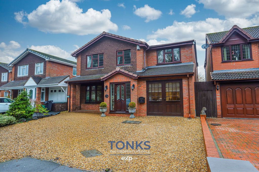 4 bed detached house for saleWolverhampton Road, Dudley DY3