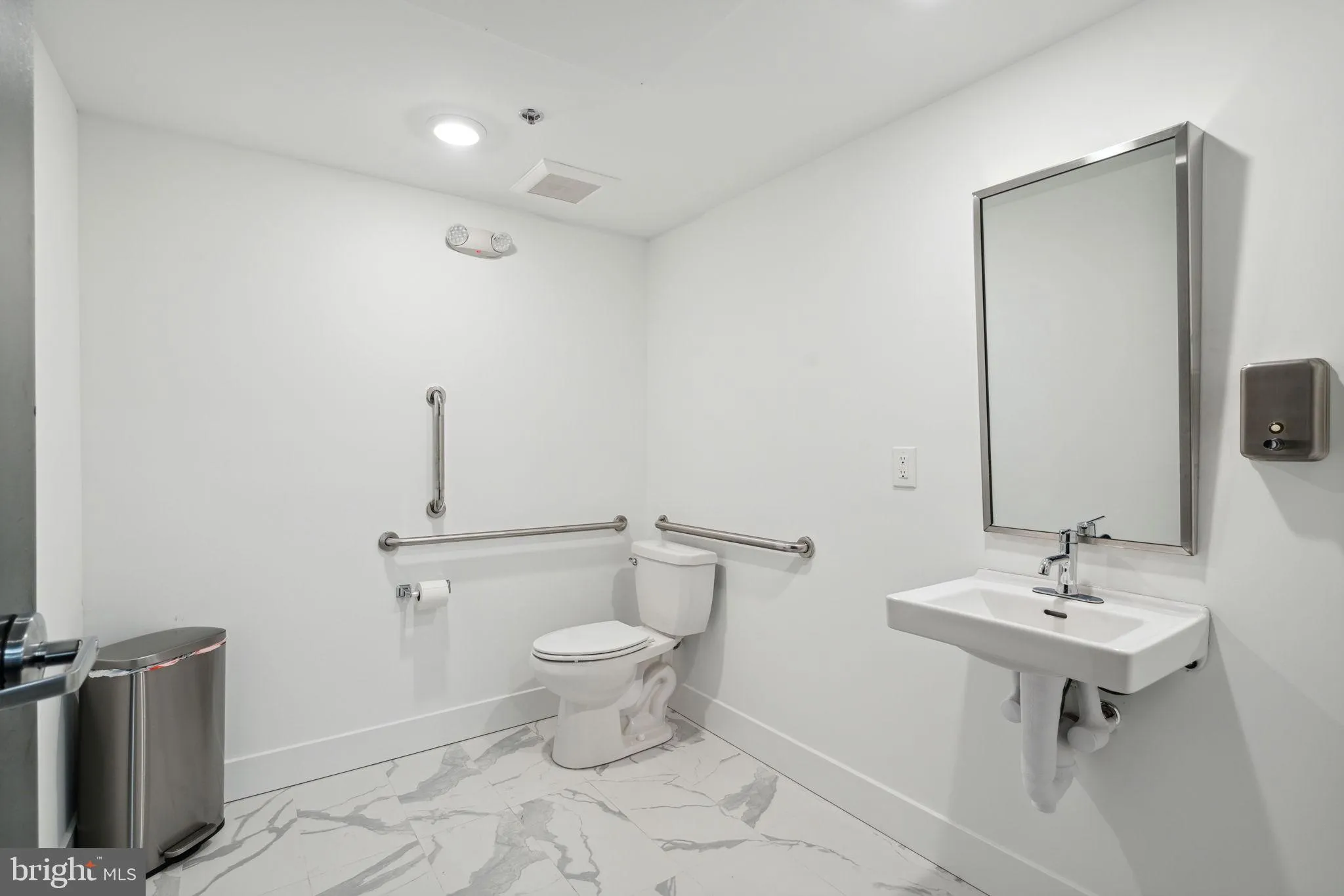 Additional image 53 of 901 Leland St Unit 2B-605, Philadelphia, PA 19130