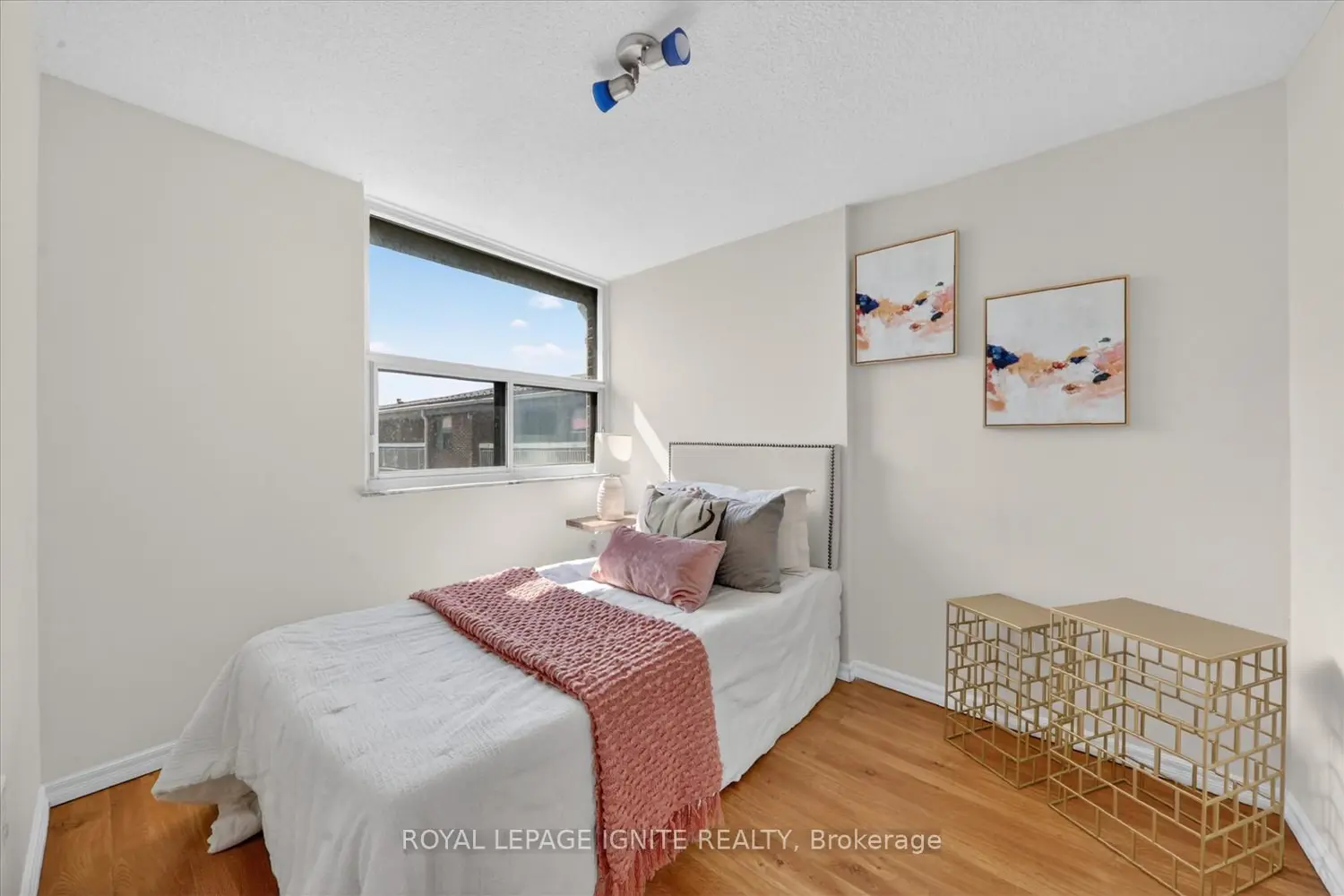 Additional image 11 of 4064 Lawrence Avenue 602