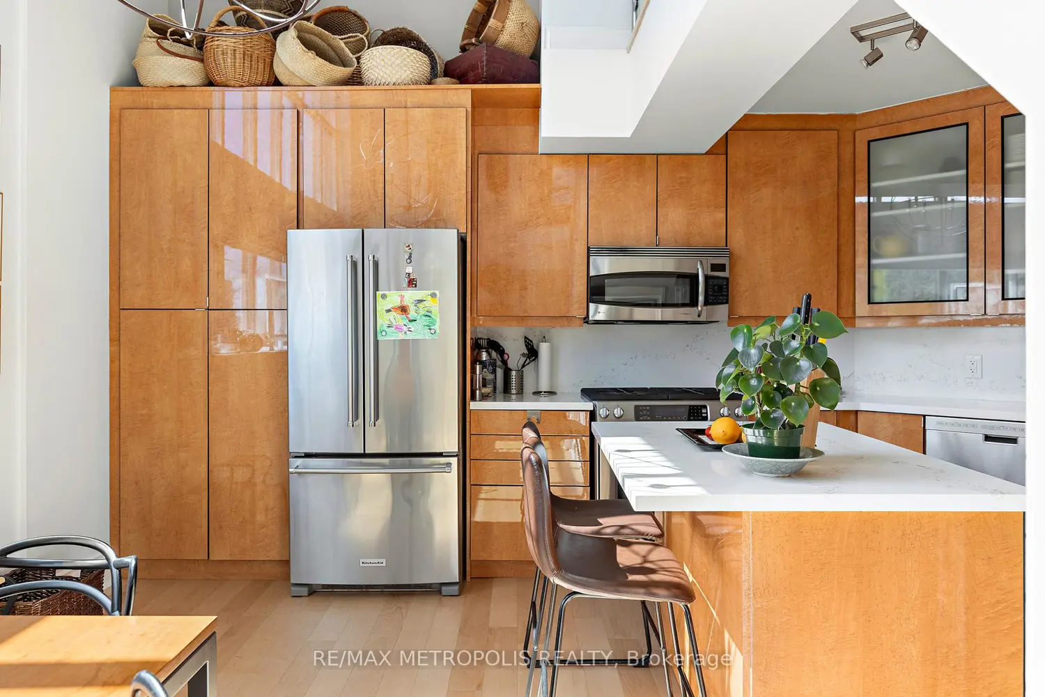Additional image 8 of 437 Roncesvalles Avenue 438