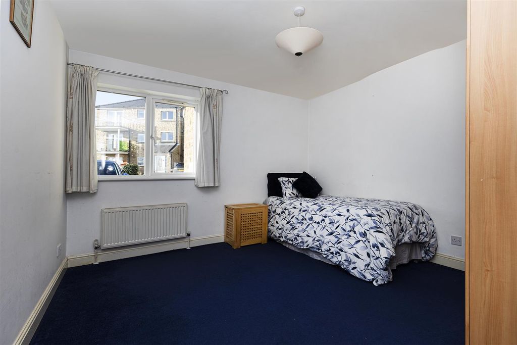 Additional image 18 of 2 bed flat for saleLaund Road, Salendine Nook, Huddersfield HD3