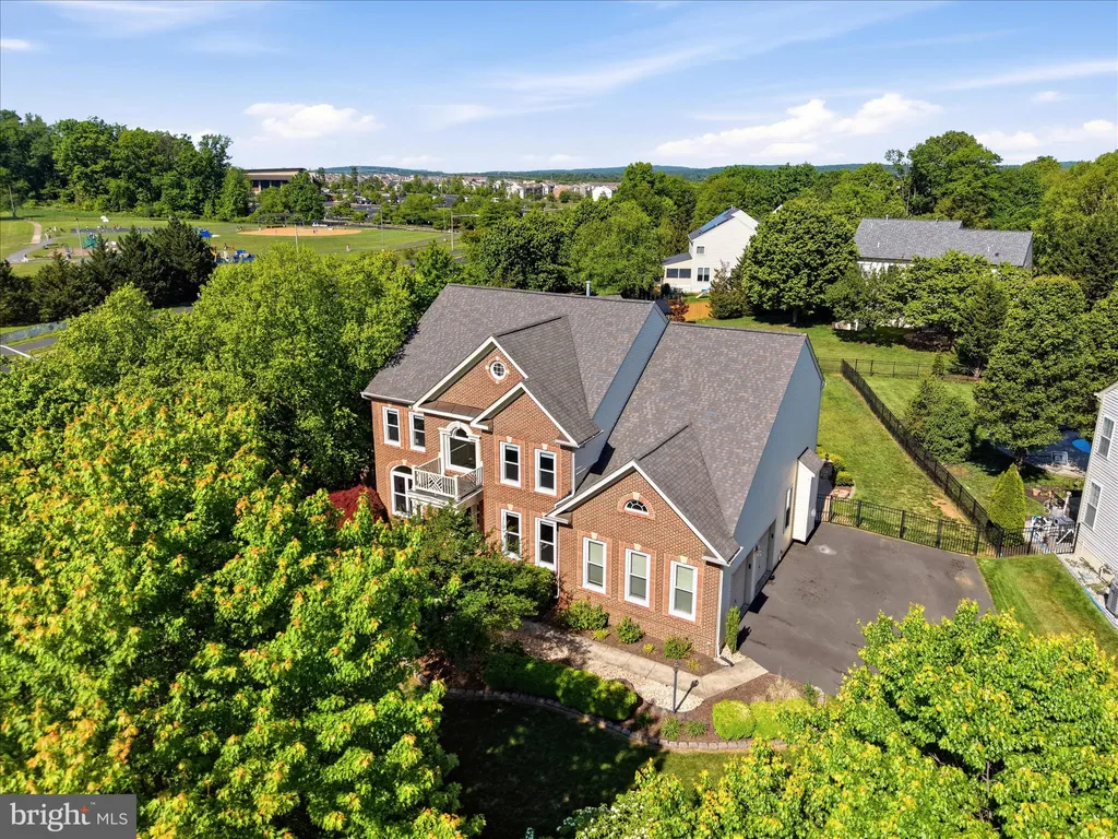 Additional image 65 of 301 Shiloh Place SE, Leesburg, VA 20175