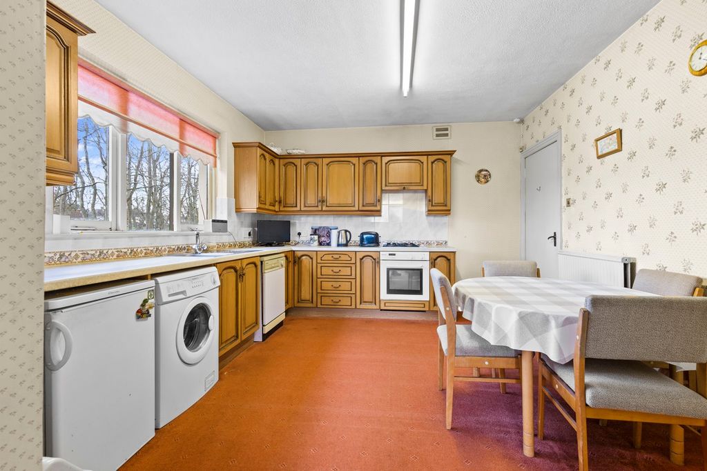 Additional image 4 of 2 bed detached bungalow for saleLondon Road, Kilmarnock KA3
