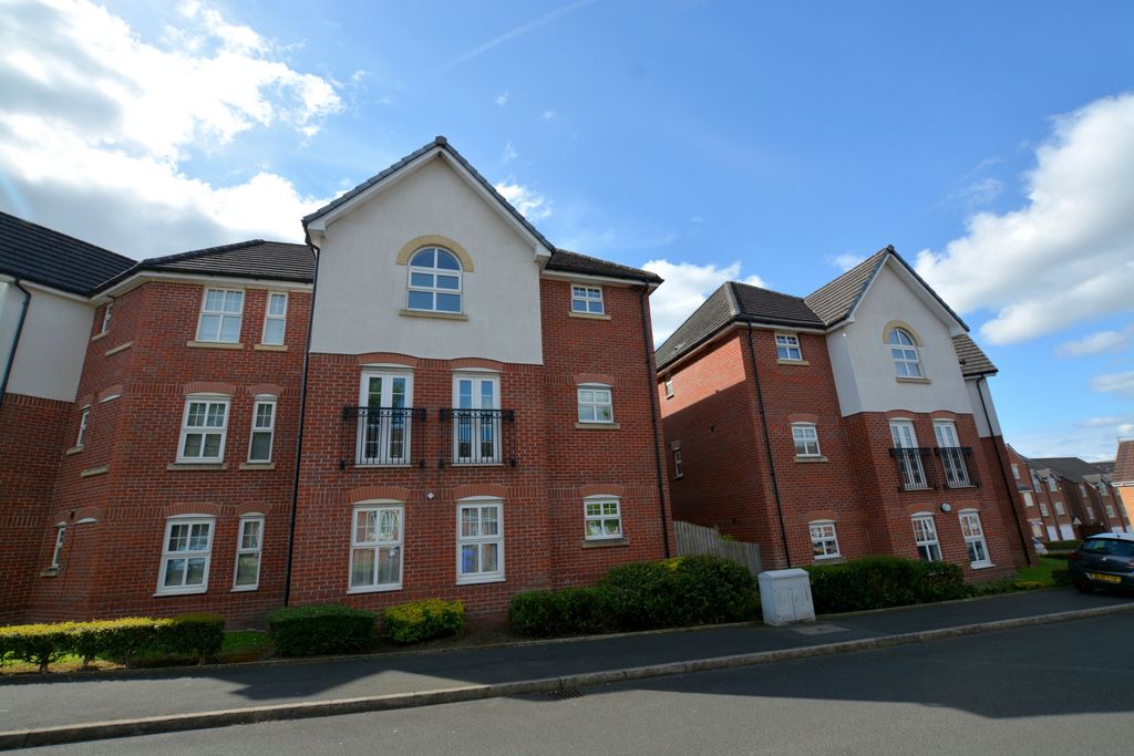 2 bed flat for saleHardy Close, Dukinfield SK16