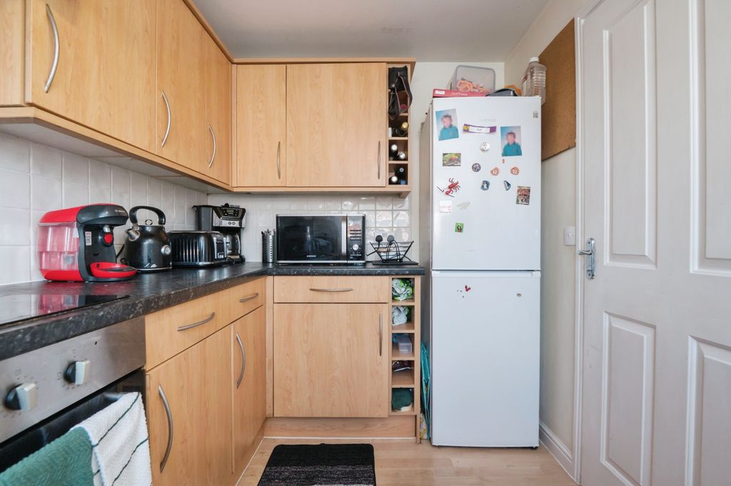 Additional image 2 of 2 bed maisonette for saleBright Wire Crescent, Eastleigh SO50