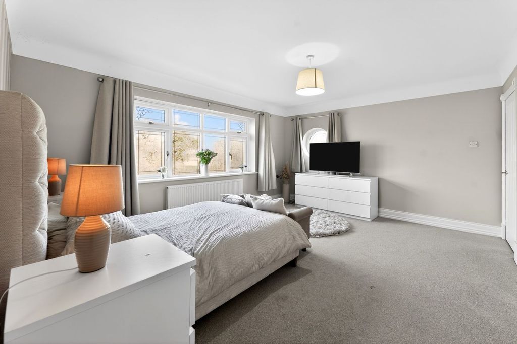 Additional image 9 of 5 bed detached house for salePark Drive, Ellesmere Port CH65