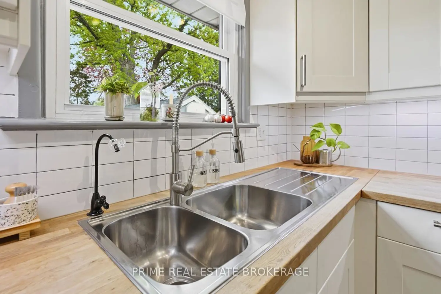 Additional image 11 of 6734 Beattie Street