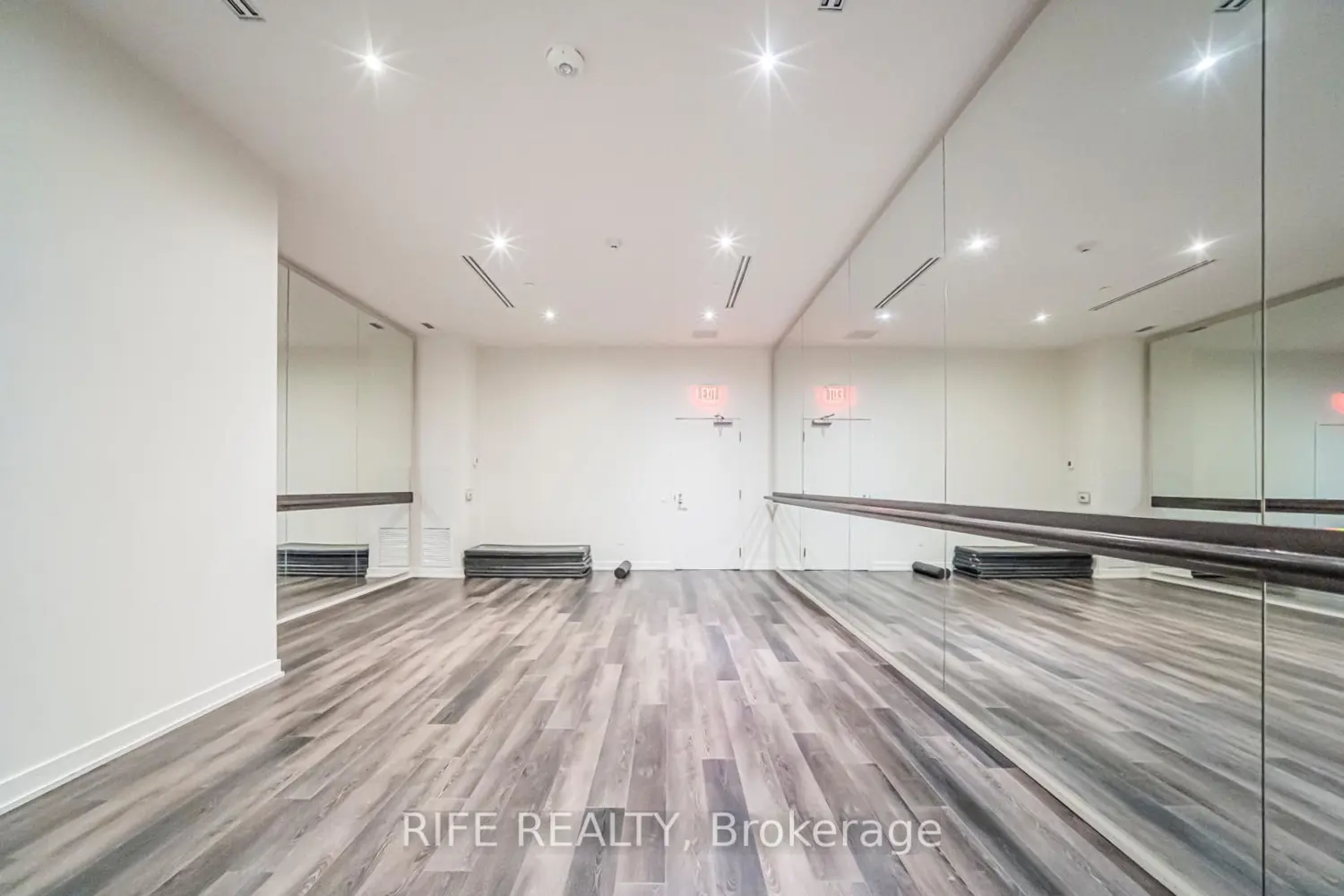 Additional image 16 of 197 Yonge Street 2204