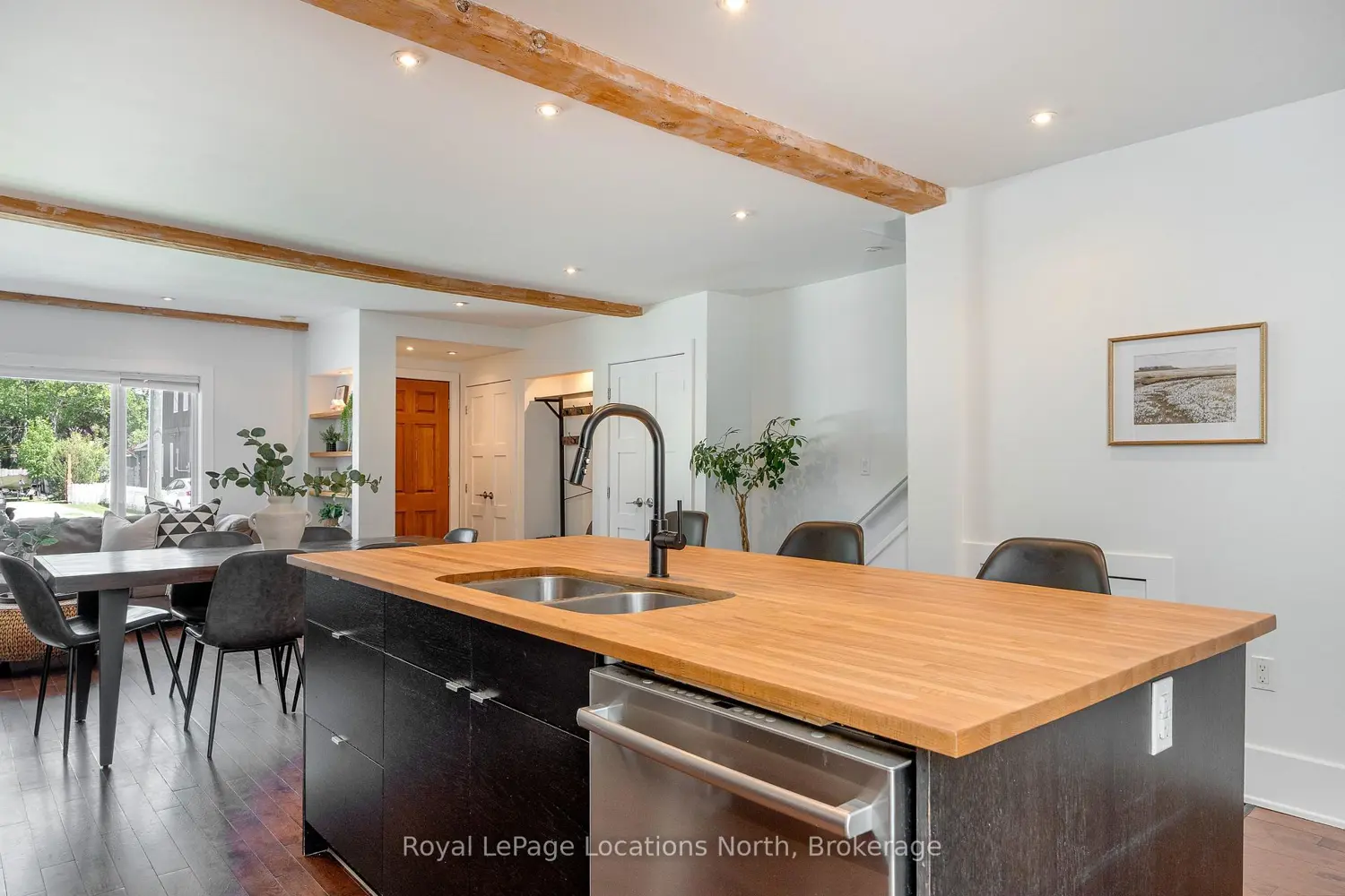 72 Birch Street photo 5